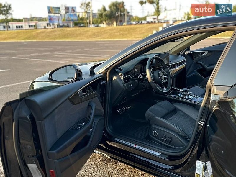 Купе Audi S5 2022 в Кривому Розі