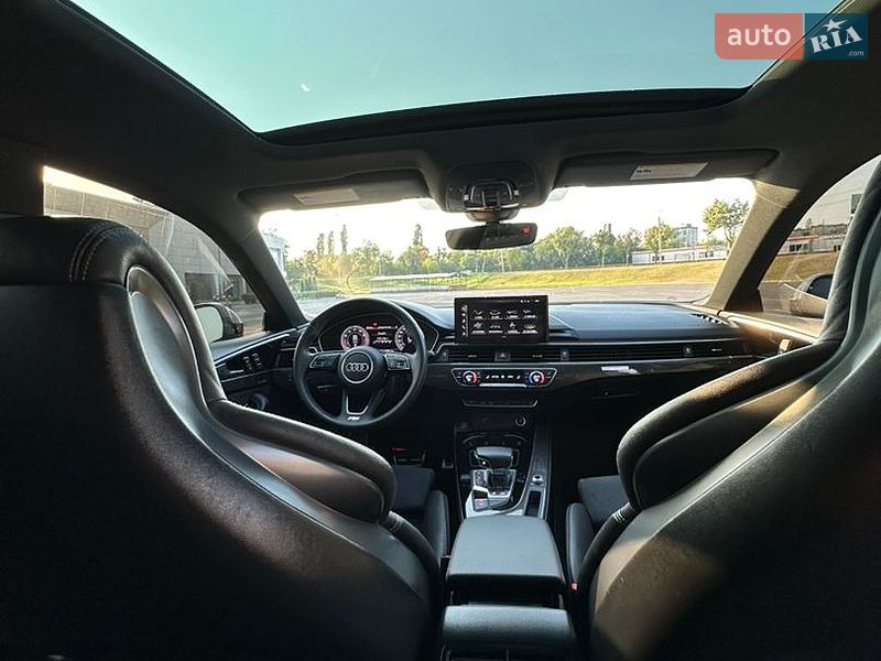 Купе Audi S5 2022 в Кривому Розі