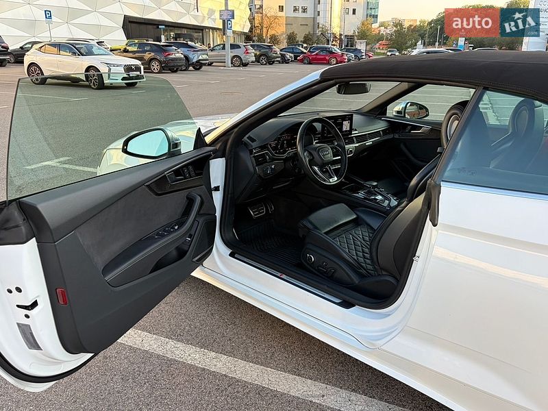 Кабріолет Audi S5 2021 в Києві