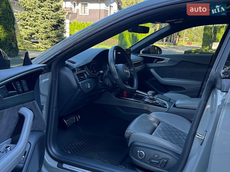 Купе Audi S5 2020 в Киеве