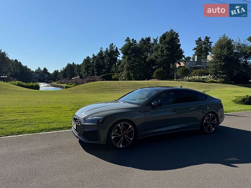Купе Audi S5 2020 в Киеве
