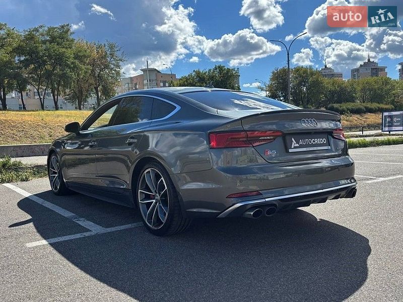 Купе Audi S5 2018 в Киеве