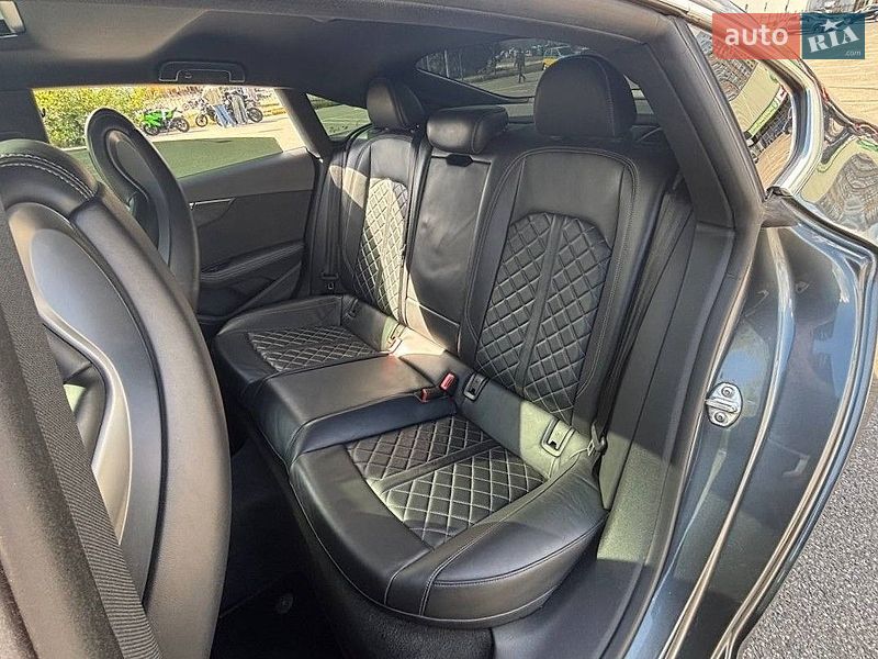 Купе Audi S5 2018 в Киеве