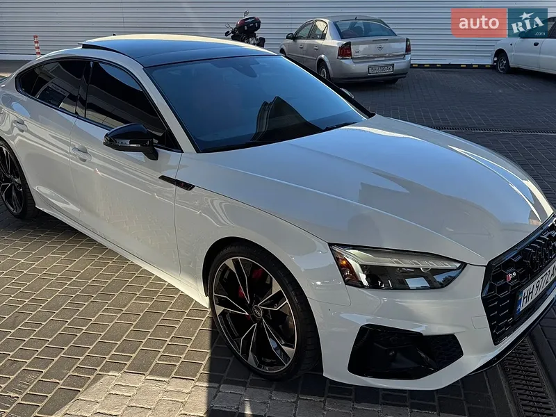 Audi S5
