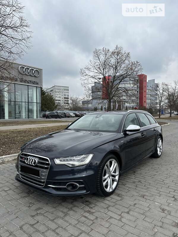 Универсал Audi S6 2012 в Киеве