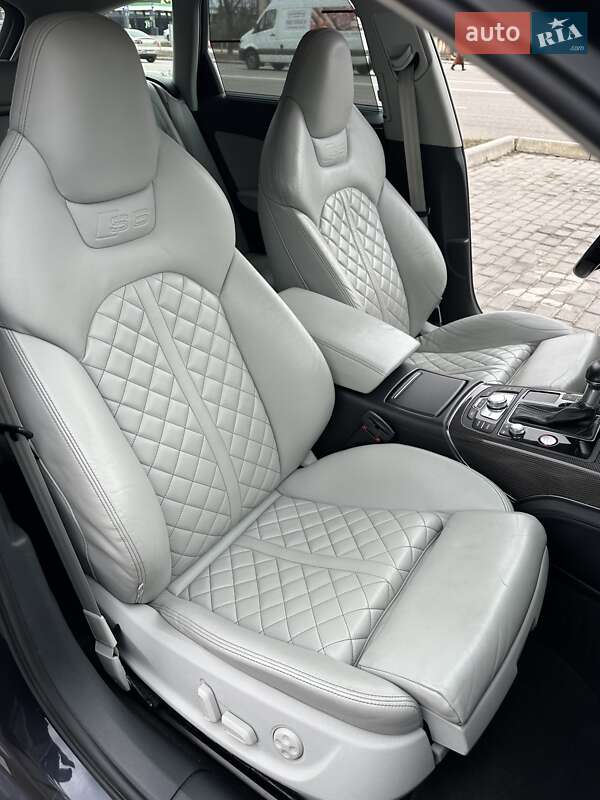 Универсал Audi S6 2012 в Киеве