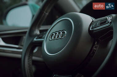 Седан Audi S6 2017 в 