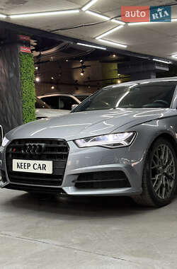 Седан Audi S6 2016 в 