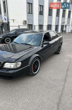 Седан Audi S6 1997 в 