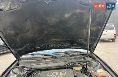 Седан Audi S6 1997 в 