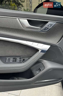 Седан Audi S6 2020 в 