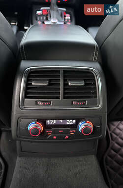 Седан Audi S6 2012 в 