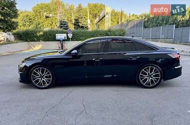 Седан Audi S6 2021 в 