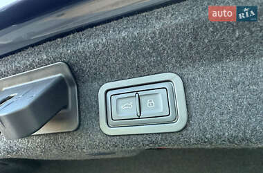 Седан Audi S6 2022 в 