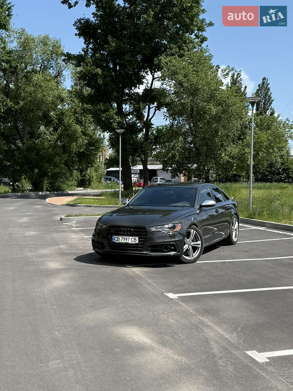 Седан Audi S6 2012 в Чернігові