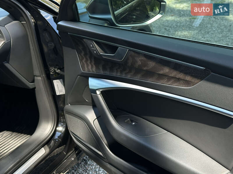 Седан Audi S6 2022 в Гостомелі
