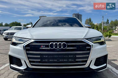 Седан Audi S6 2019 в 