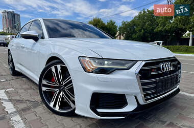 Седан Audi S6 2019 в 