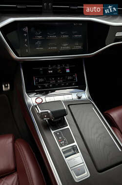 Седан Audi S6 2020 в 