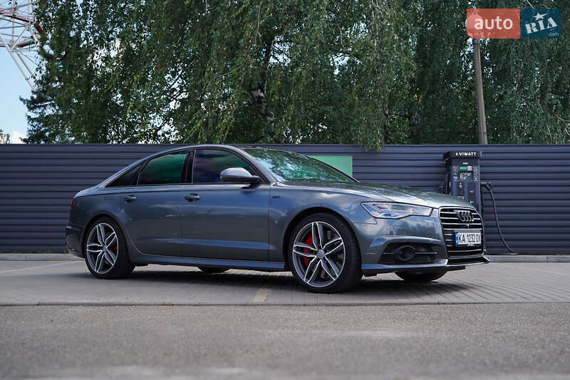 Седан Audi S6 2017 в 