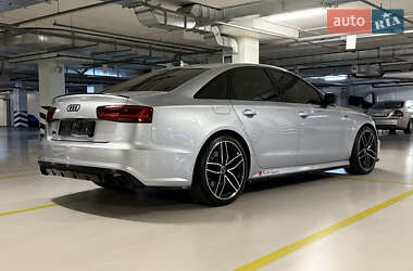 Седан Audi S6 2016 в 