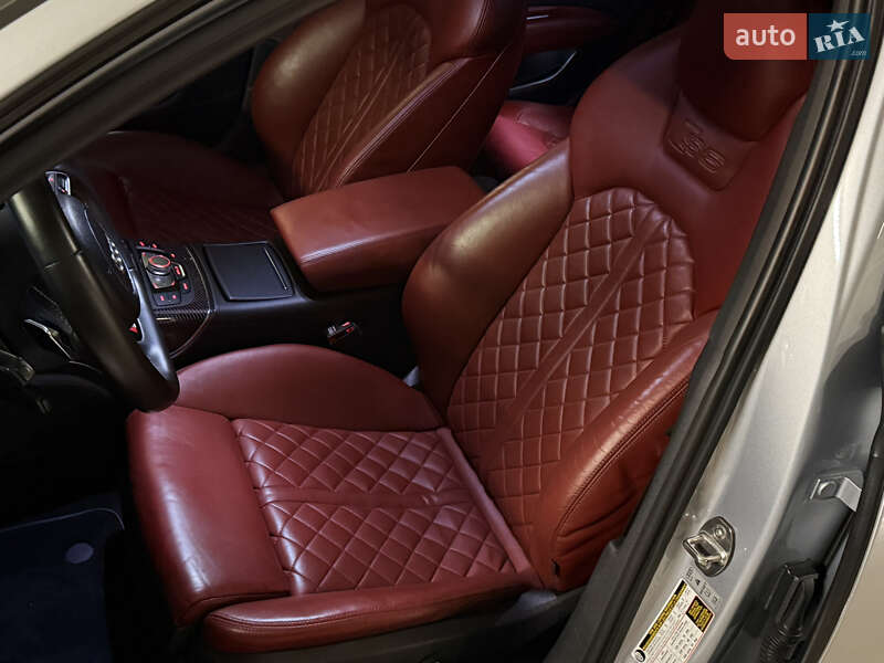 Седан Audi S6 2016 в Киеве