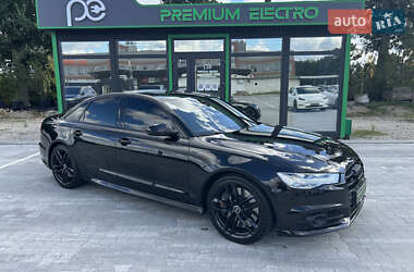 Седан Audi S6 2015 в 