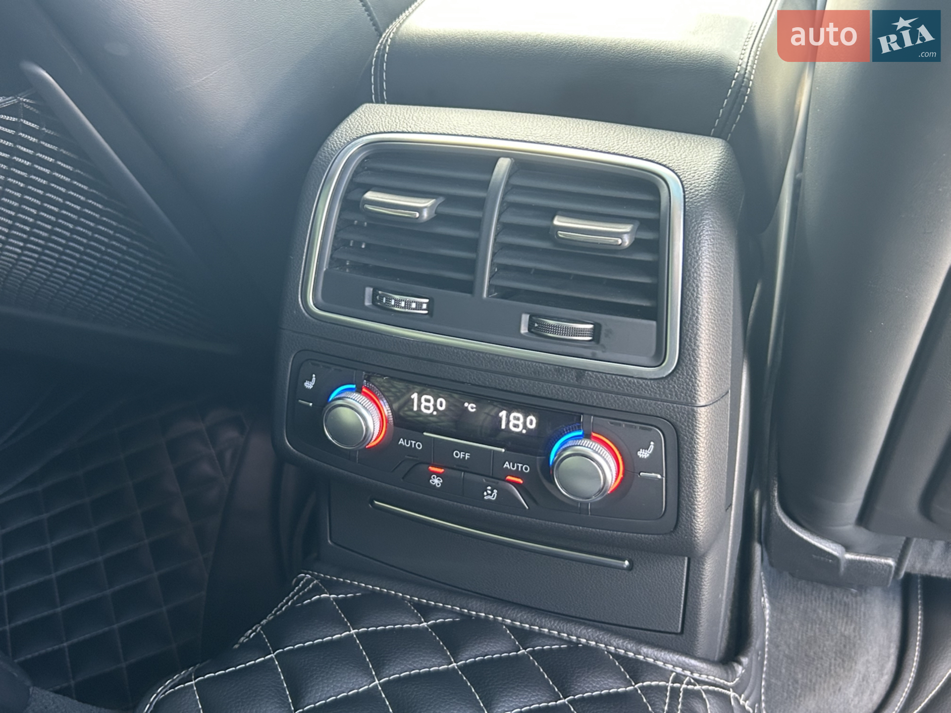 2015 Audi S6 - мініатюра 21