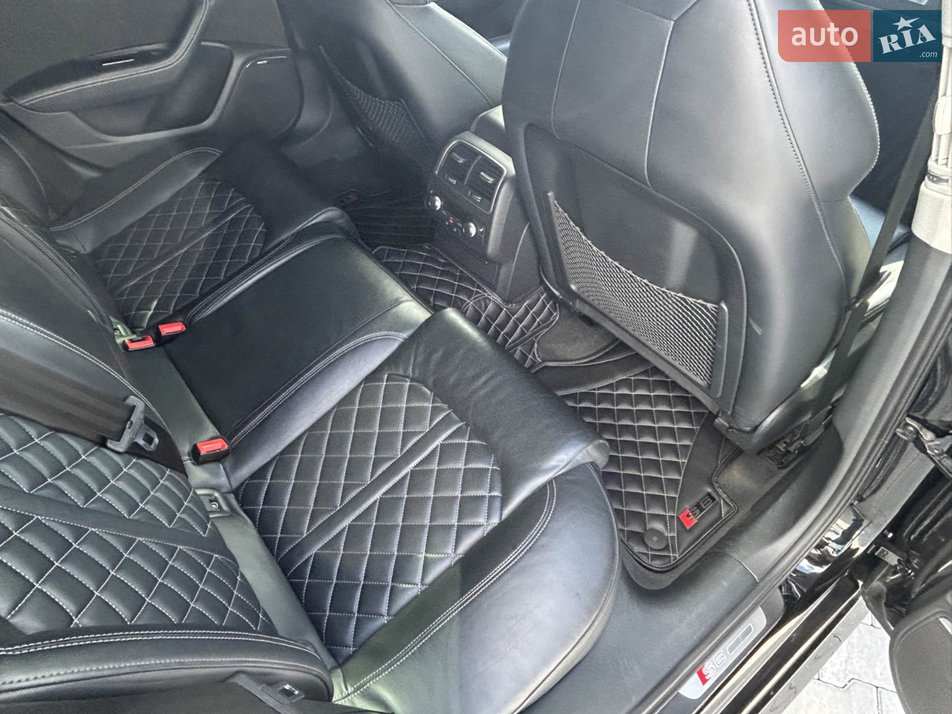2015 Audi S6 - мініатюра 28