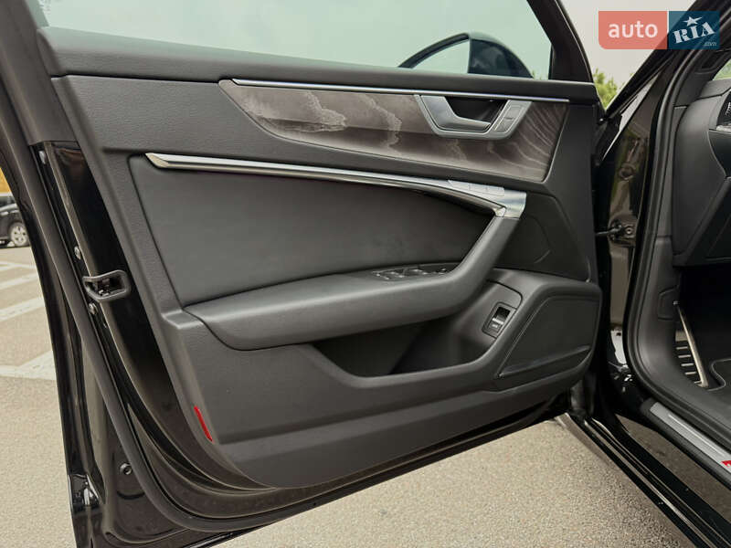 Седан Audi S6 2024 в Киеве