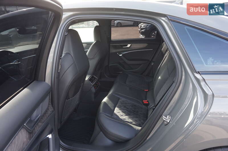 Седан Audi S6 2023 в Одесі