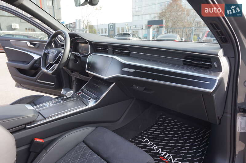 Седан Audi S6 2023 в Одесі