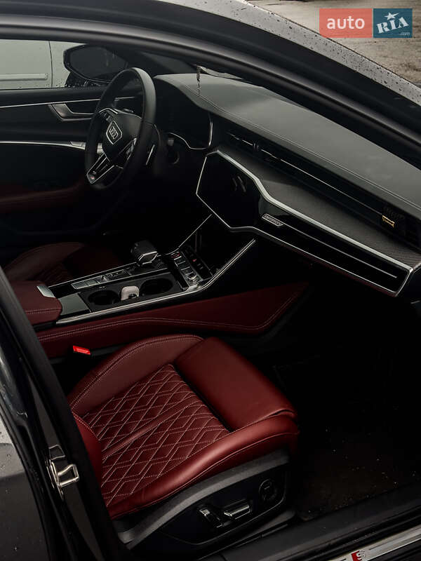 Седан Audi S6 2021 в Чернигове