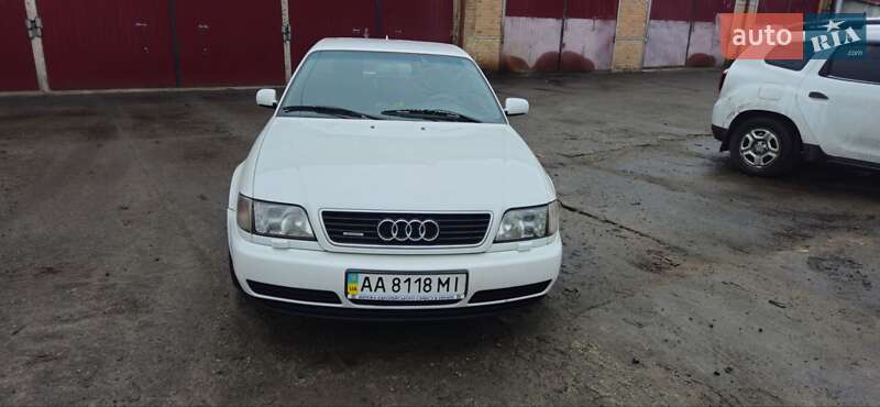 Седан Audi S6 1995 в Полтаве