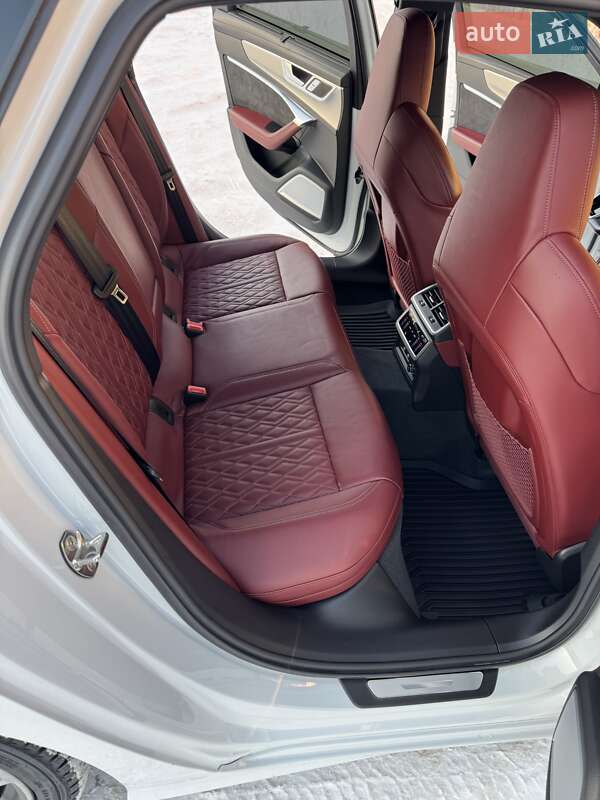 Седан Audi S6 2019 в Киеве