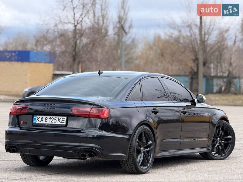 Седан Audi S6 2015 в Дніпрі