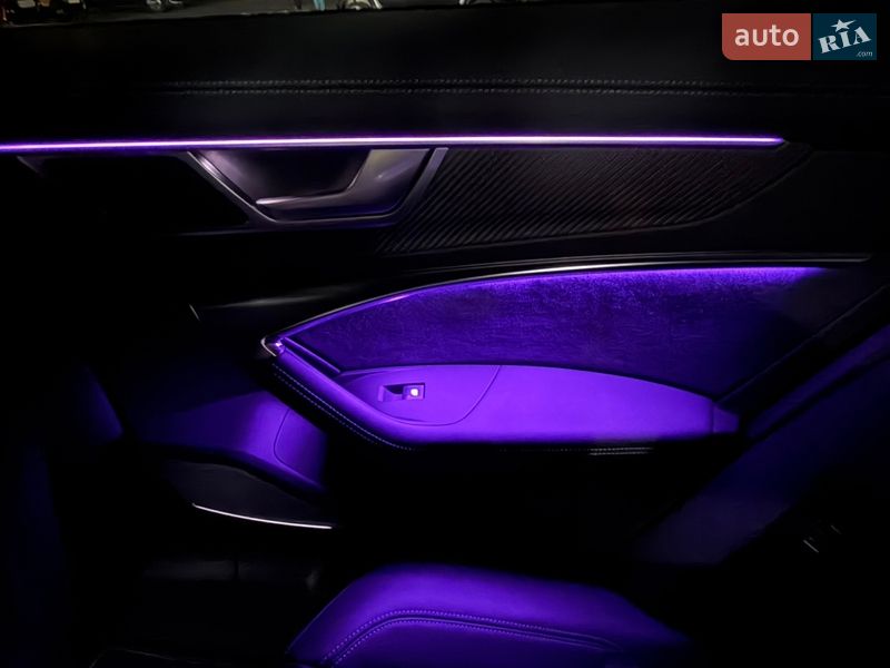 Седан Audi S6 2023 в Києві