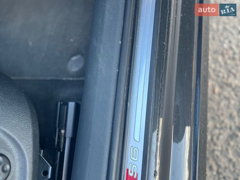 Седан Audi S6 2012 в Львові