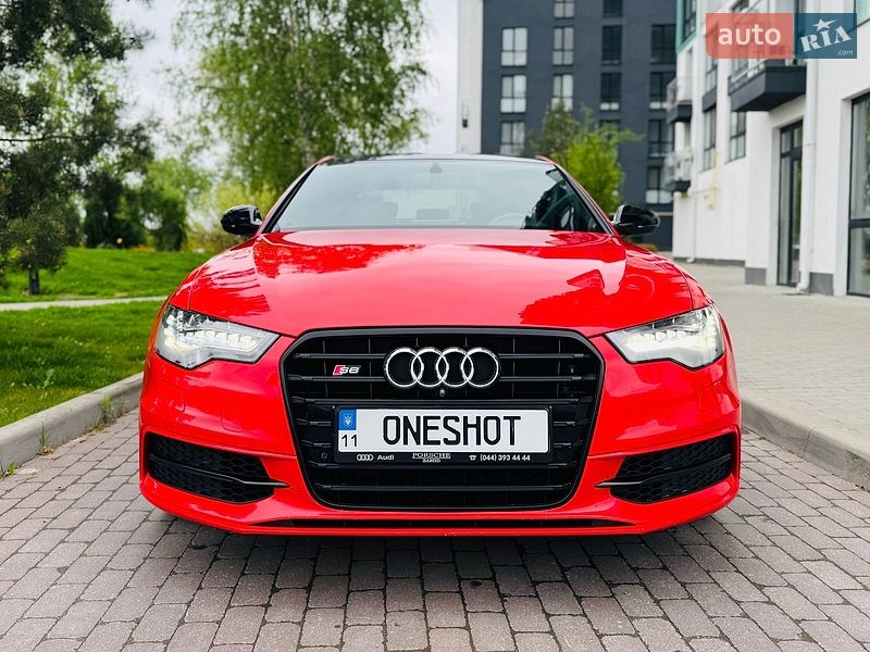 Седан Audi S6 2012 в Белогородке