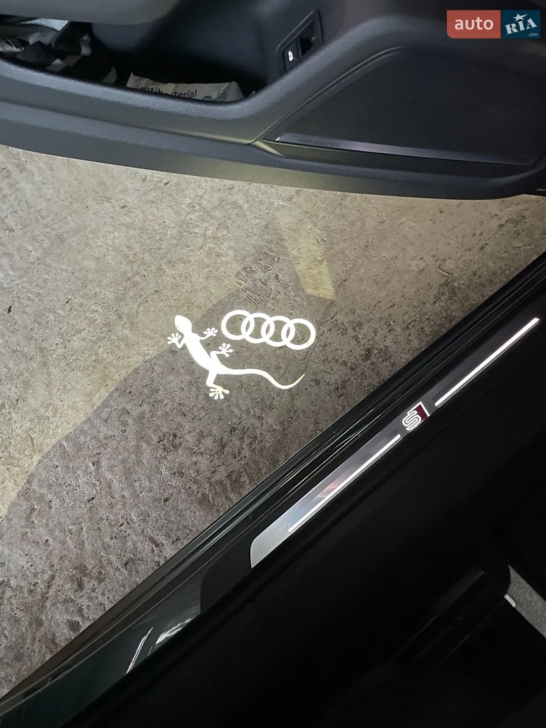 2020 Audi S6 - мініатюра 25