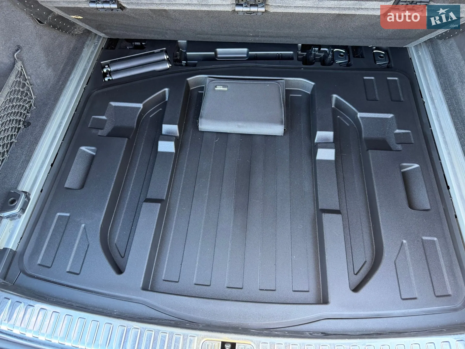 2019 Audi S6 - мініатюра 8