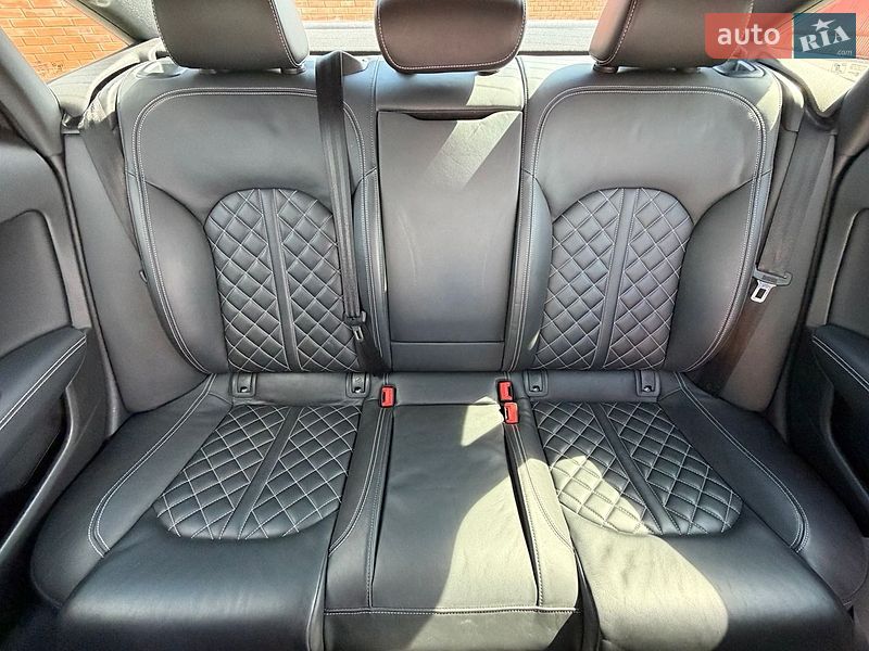 Седан Audi S6 2014 в Киеве