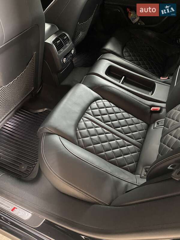 Лифтбек Audi S7 Sportback 2015 в Стрые