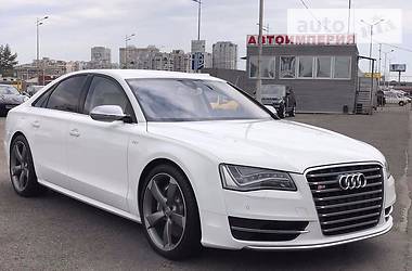 Седан Audi S8 2013 в Киеве