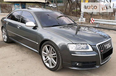 Седан Audi S8 2007 в Полтаве