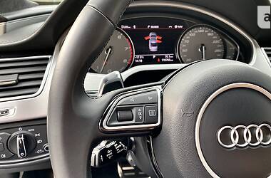Седан Audi S8 2013 в 