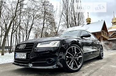 Седан Audi S8 2016 в 