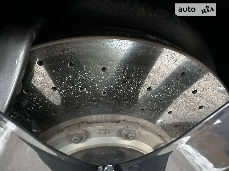 Седан Audi S8 2016 в Киеве фото 20 Седан Audi S8 2016 в Киеве