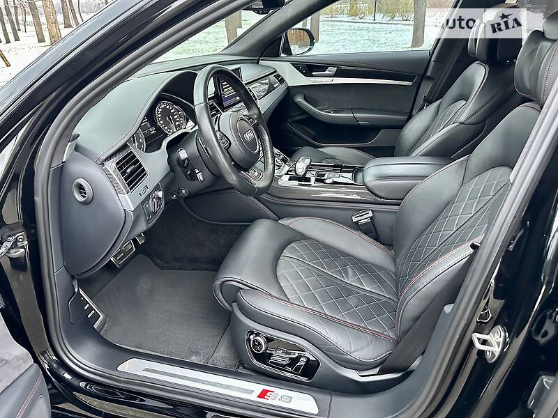 Седан Audi S8 2016 в Киеве фото 44 Седан Audi S8 2016 в Киеве