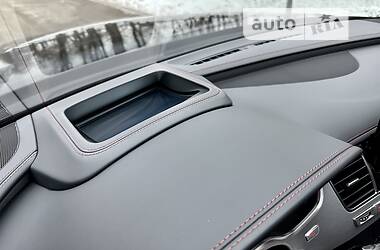 Седан Audi S8 2016 в 